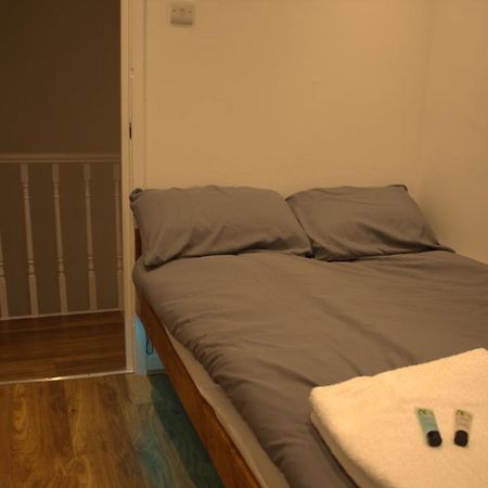 Central Serviced Apartments - Two Bedroom Apartment Cardiff Zewnętrze zdjęcie