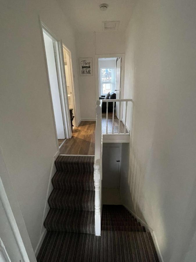 Central Serviced Apartments - Two Bedroom Apartment Cardiff Zewnętrze zdjęcie