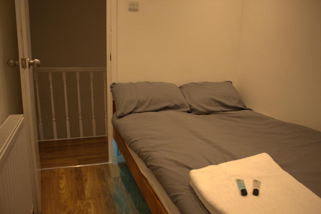 Central Serviced Apartments - Two Bedroom Apartment Cardiff Zewnętrze zdjęcie